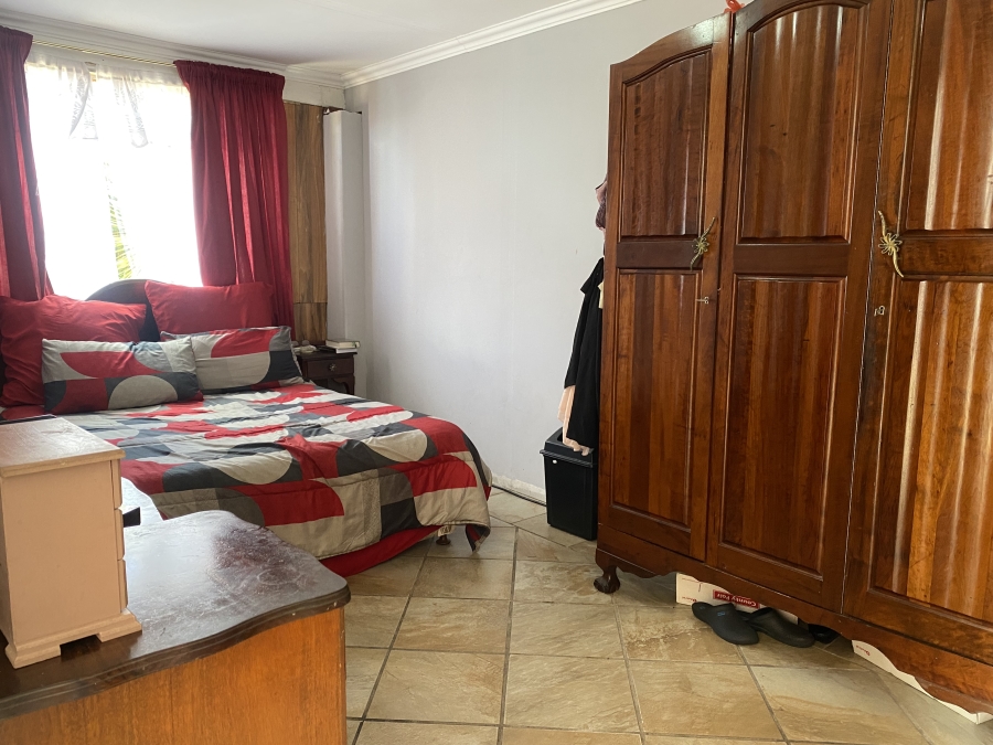 5 Bedroom Property for Sale in Churchill Estate Western Cape